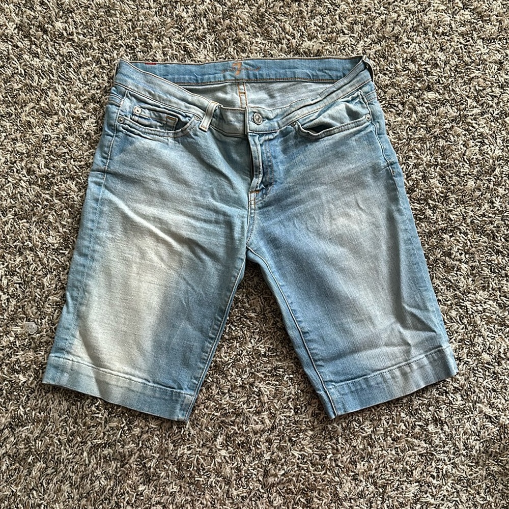 Women’s Capris
